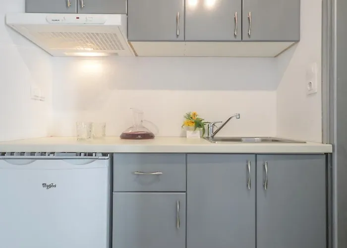 Depis & Apartment Naxos City