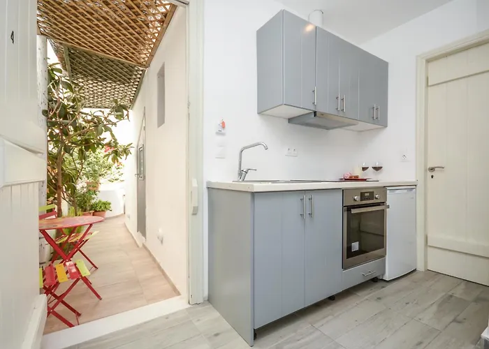 Depis & Apartment Naxos City